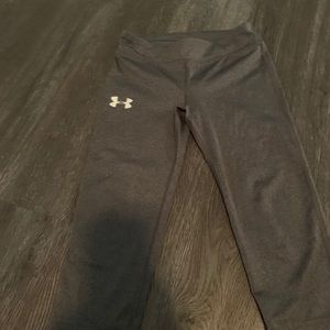 UA capri’s - Size YM - Great Condition